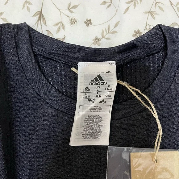 Adidas Top - Picture 3 of 3